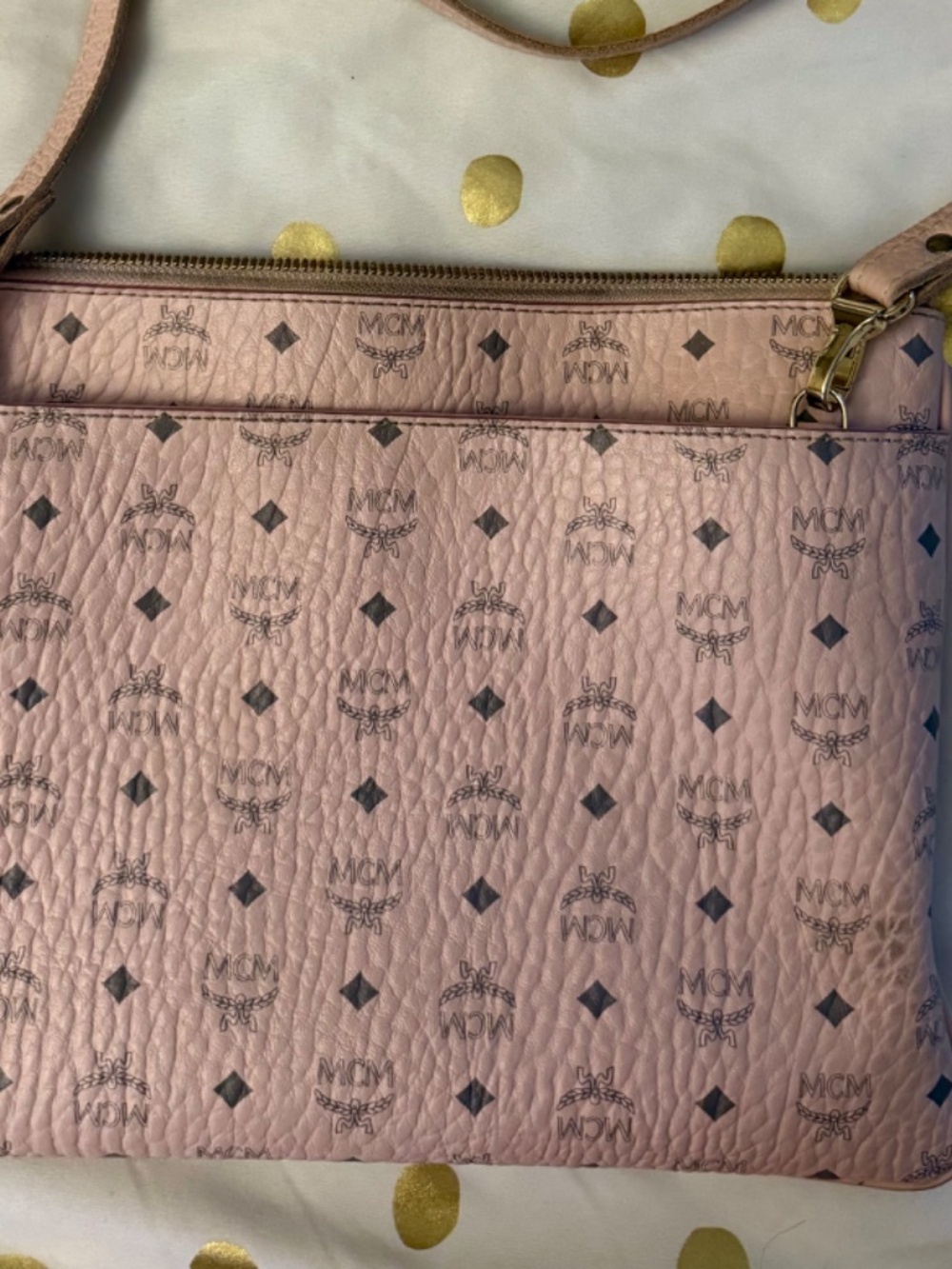 MCM Visetos pebble leather pink crossbody bag - Picture 2 of 7